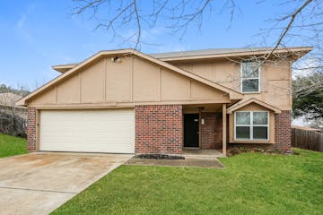 1130 Judy Ave Benbrook, TX 76126